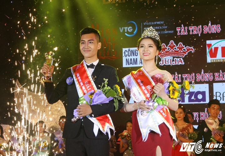 Vẻ ngoài ấn tượng với gương mặt điển trai, chiều cao 1m81, Ninh Anh Thắng đã tự tin trải qua các phần thi một cách xuất sắc và giành ngôi vị “nam vương" của cuộc thi.