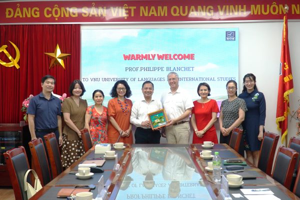 Trao đổi với Giáo sư Philippe Blanchet về định hướng hợp tác