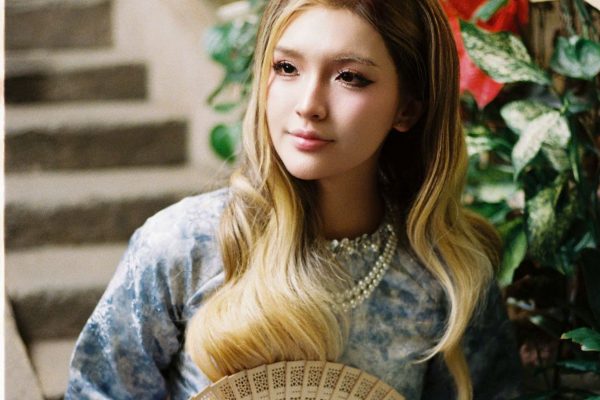 Phạm Bích Phương: Khi một giấc mơ được viết tiếp qua hai thế hệ
