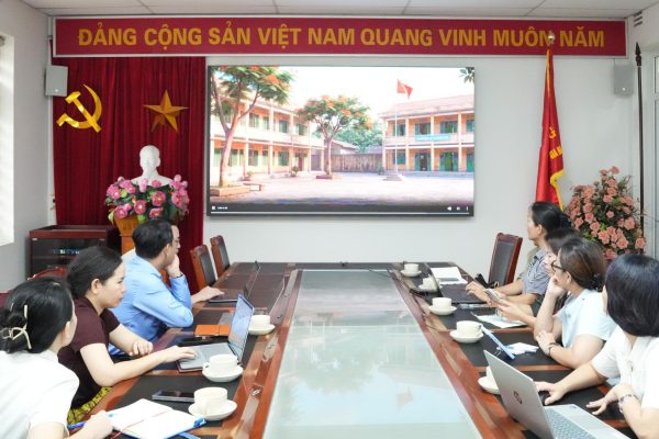 Thảo luận với Công ty HEID về định hướng hợp tác 
